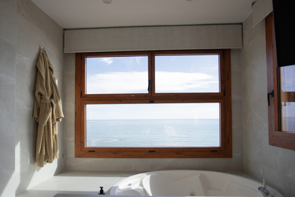 Habitación SUITE con jacuzzi privado en Benicassim - Castellón